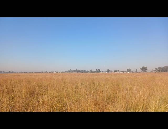 23,709M² VACANT LAND FOR SALE IN UNITAS PARK